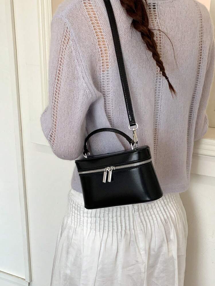 Structured Zip-Top Crossbody 2832/409 - Image 4
