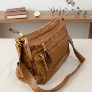 Classic Multi-Pocket Crossbody/ 391