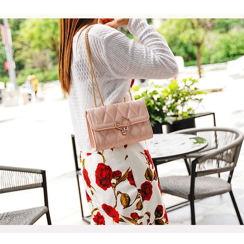 Heart-Shaped Clutch/403 - Image 3
